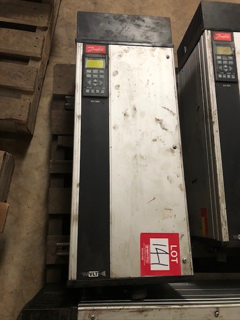 Socomec NRT2-U1100 NETYS RT 1100VA 900W Online UPS