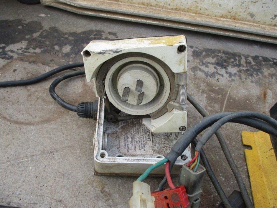 <p>2010 Crown CG185-5 LPG Forklift</p>