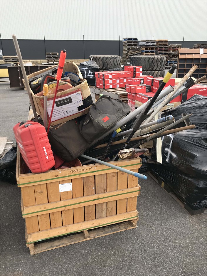Bulk items, gold diamonds, silver coins