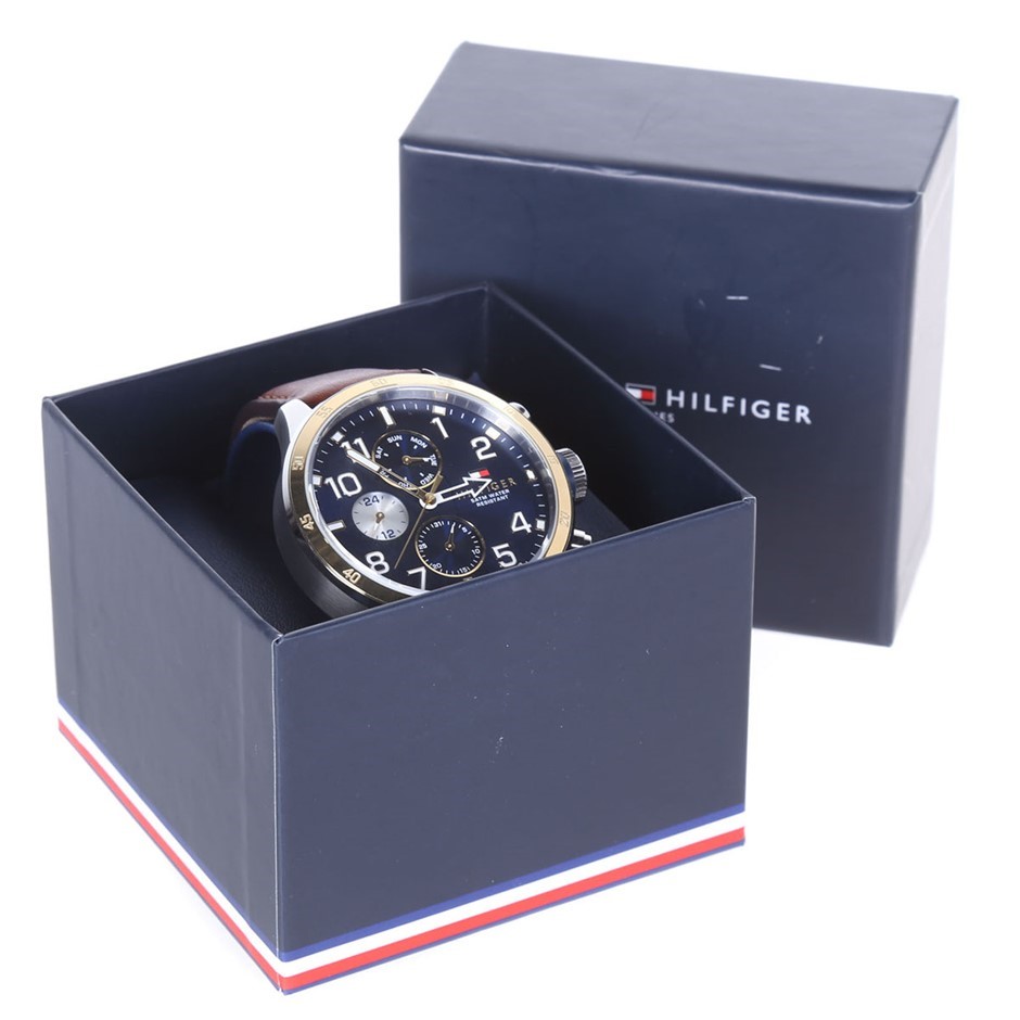 New Waterproof Men's Watch Barrel Shaped Transparent Quartz Watch Popular