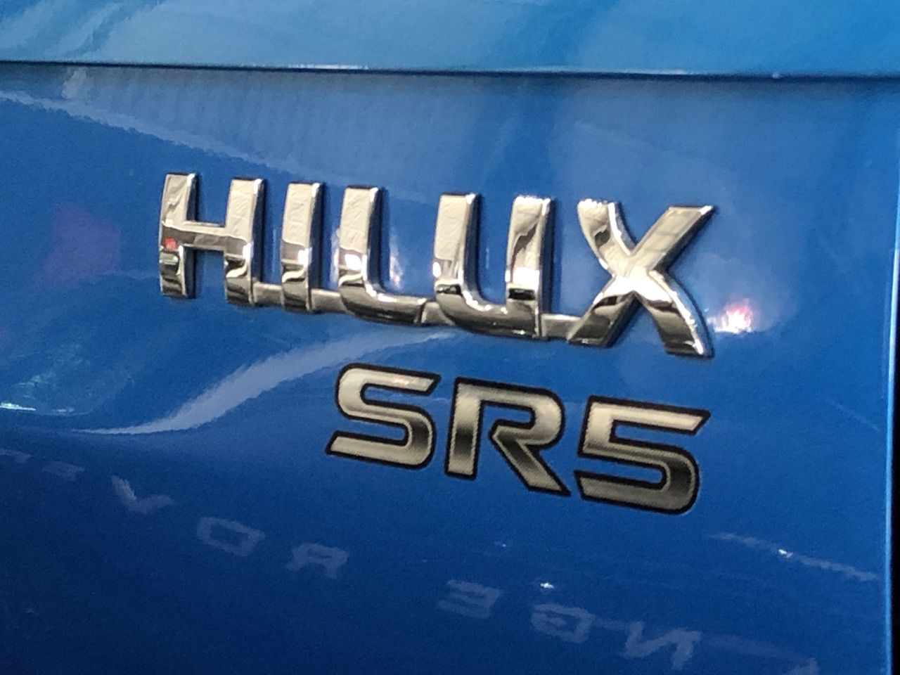 CHEROKEE Women's Elastic Waist Cargo Scrub Pants, Size M, Chocolate.  Buyer