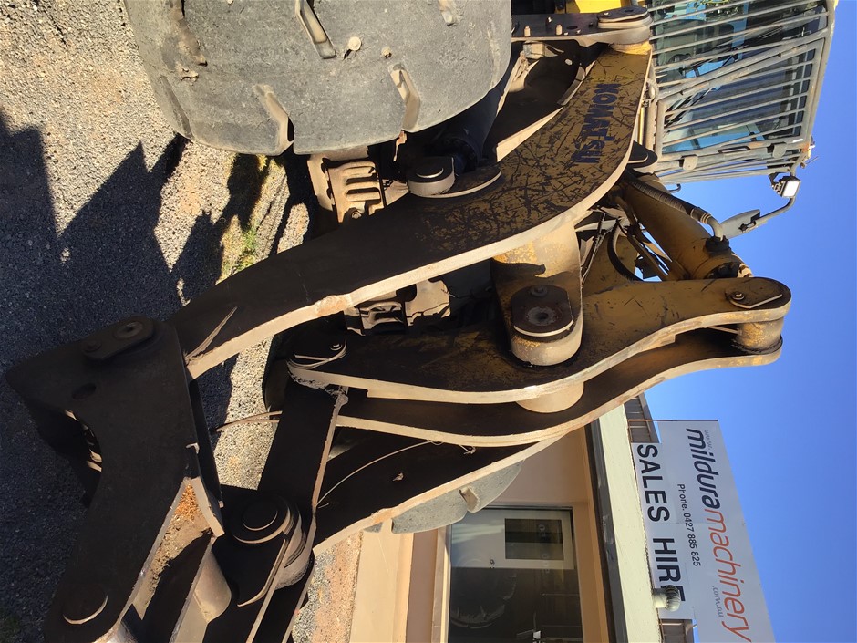 <p>Building Heavy Duty Steel Props</p>