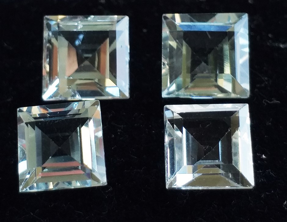 0.52 carat white various diamonds