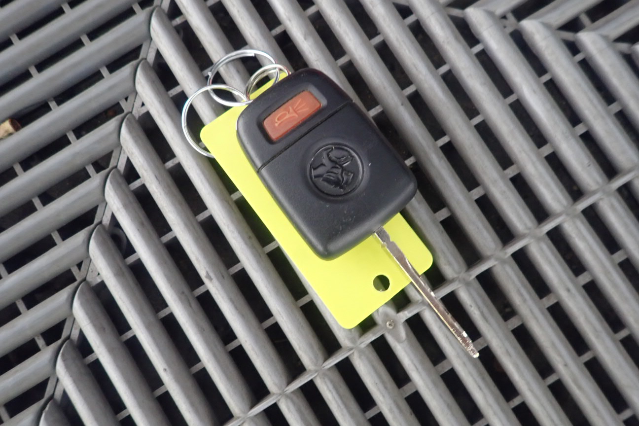 KLEIN TOOLS Pinless Moisture Meter. Model ET140. NB: No battery.