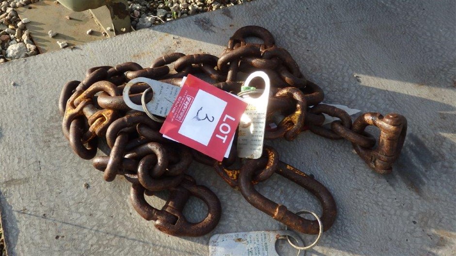 2x Assorted Heavy Duty Lifting Chains Auction (00033017304) Grays