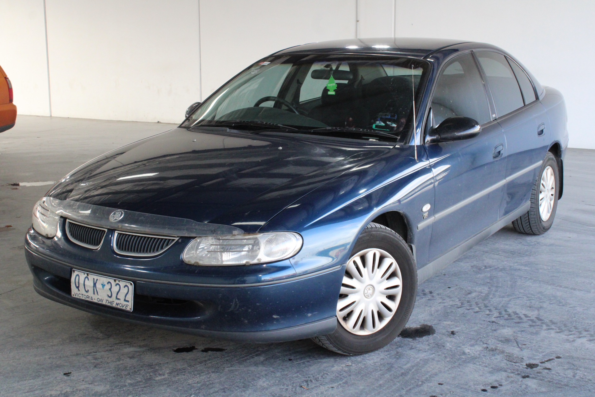 00 Holden Commodore Acclaim Vt Automatic Sedan Auction 0001 Grays Australia