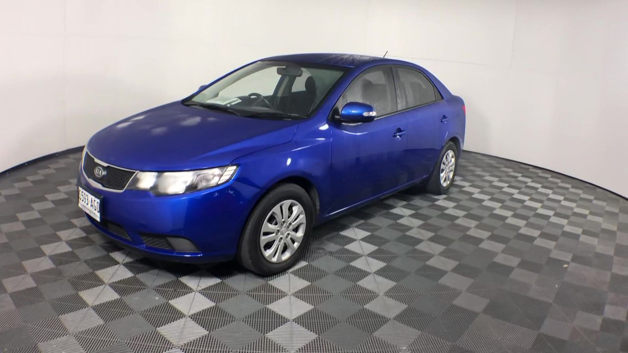 Kia cerato 2010 год