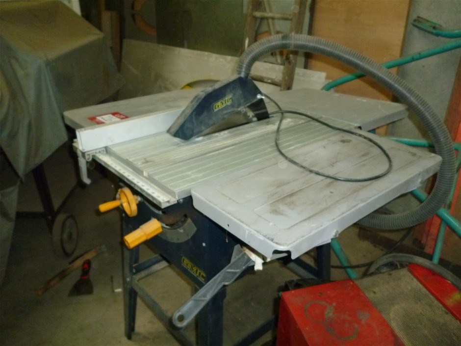 "GMC" table saw, Model No. BFT250, 254mm, no blade, 240 volt Auction