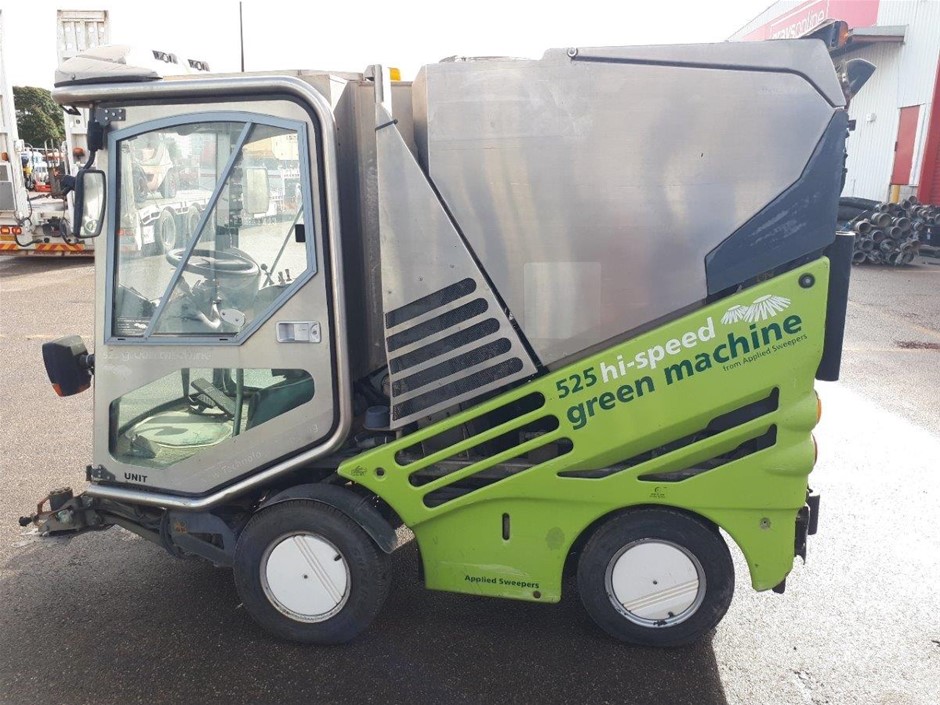 Applied Sweepers 525HS Green Machine Street Sweeper Auction (0026