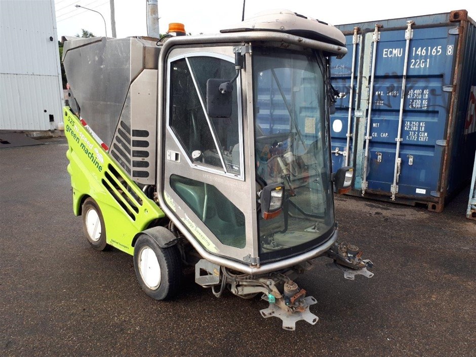 Applied Sweepers 525HS Green Machine Street Sweeper Auction (0026