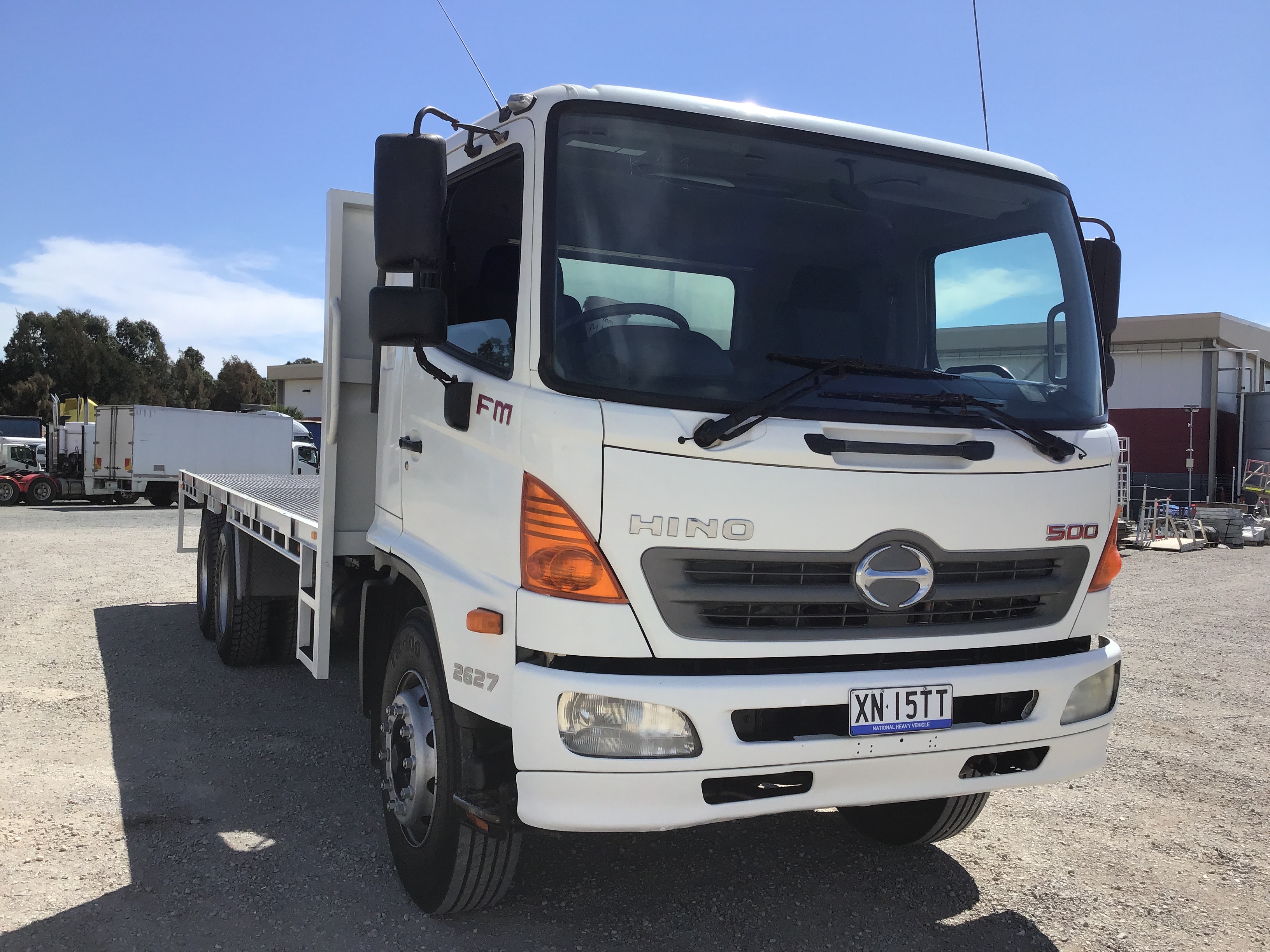 2010 Hino FM 500/2627 Automatic 6x4 Table Top Truck Auction (0001