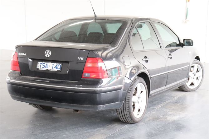 2005 Volkswagen Bora 2.3L V5 1J Automatic Sedan Auction (0001-3476000)