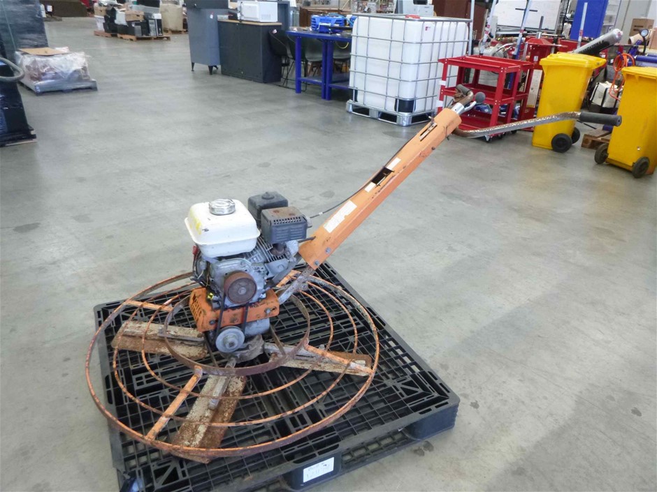 Master Finish Concrete Helicopter Auction (00149019929)
