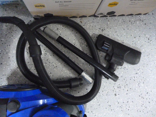 lumina bagless vacuum cleaner