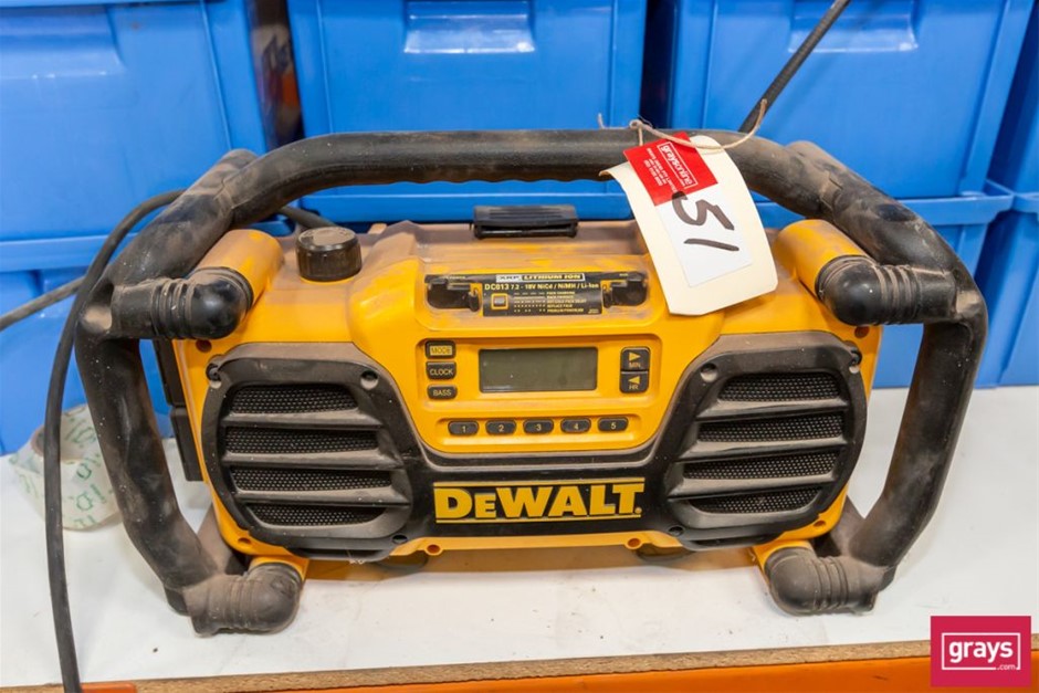 DeWalt DC013 XRP Lithium Ion Job-Site Radio Auction (0051-5042993) | Grays  Australia