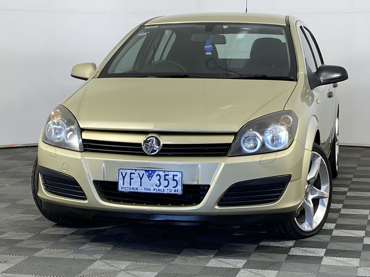 2005 Holden Astra CD AH Manual Hatchback