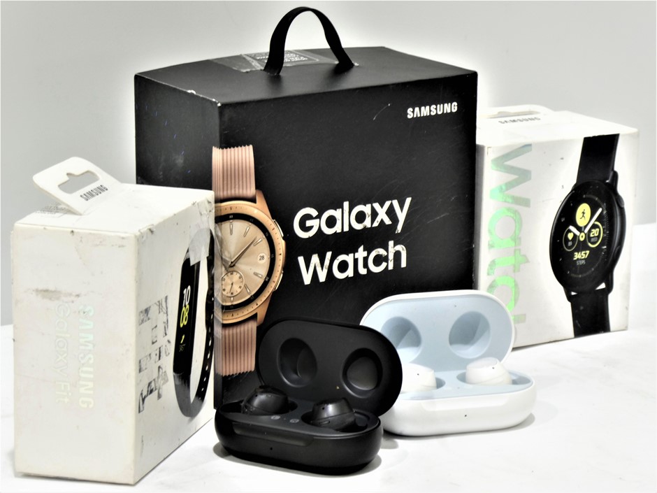 Bundle of Used & Untested Samsung Smart Watches, Earbuds and Galaxy Fit