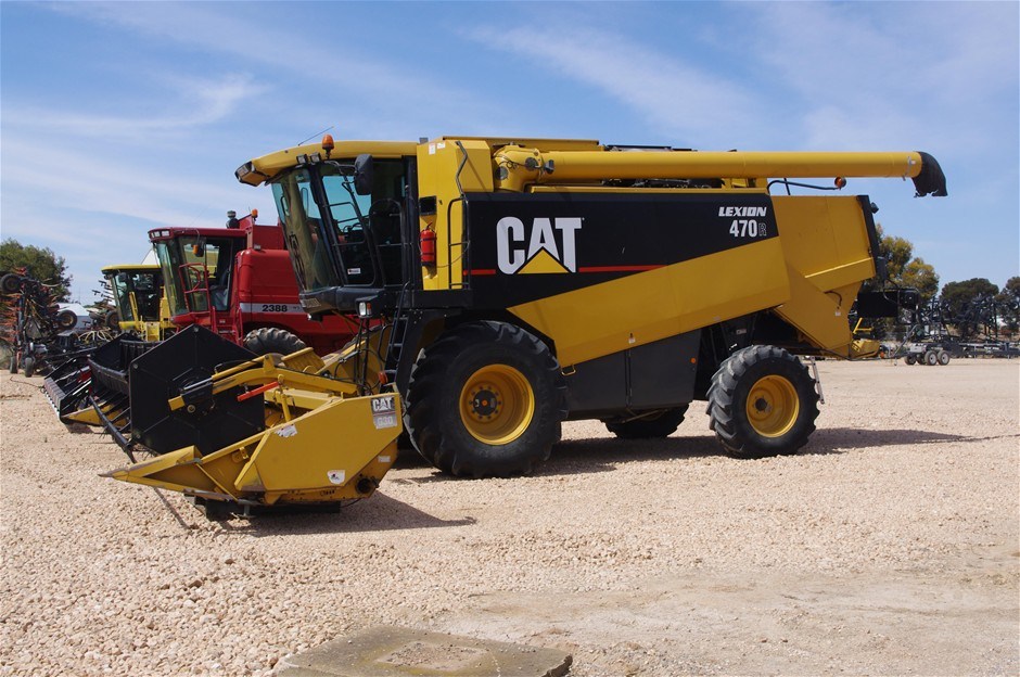 Caterpillar Class Lexion 470R Combine Harvester, 2004 (Kadina, SA