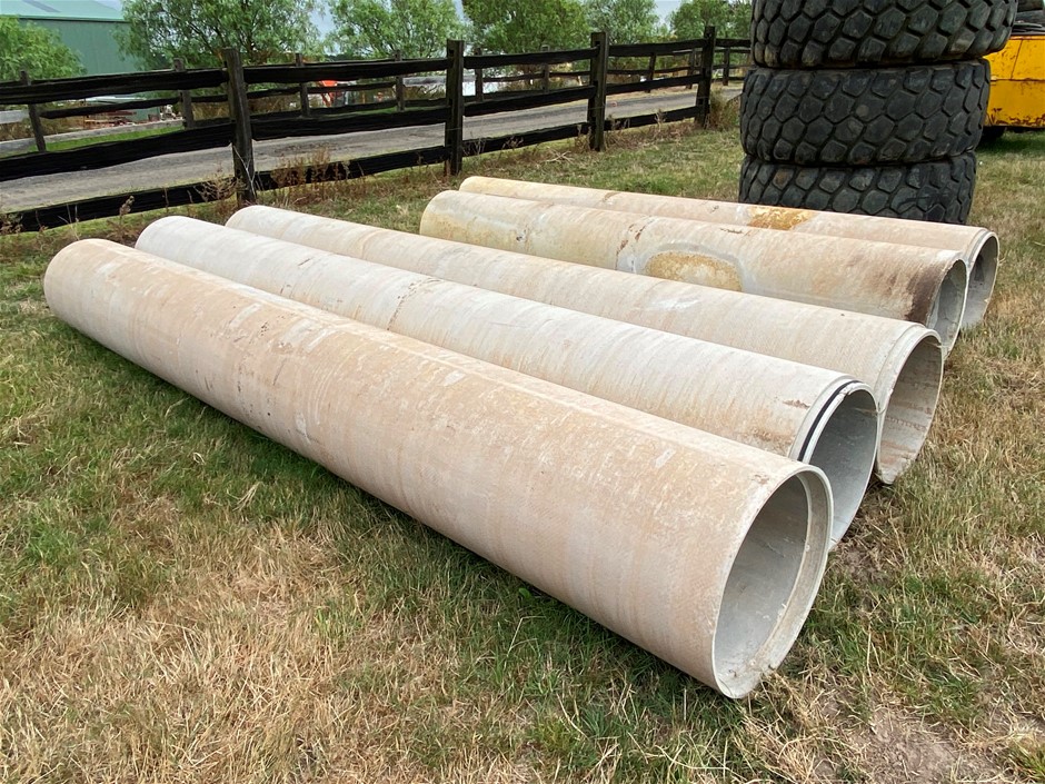 5x Assorted Concrete Drainage Pipes Auction (00123018566) Grays