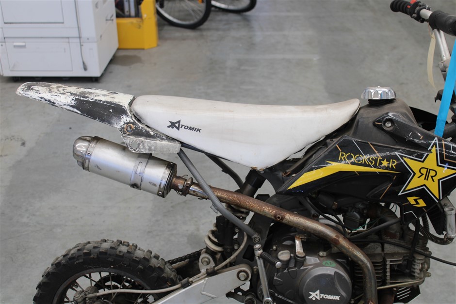 atomik 150cc pit bike