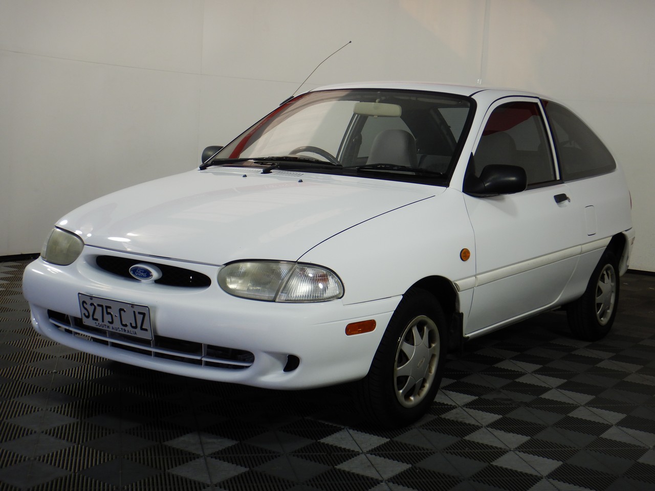 1999 Ford Festiva Trio WF Manual Hatchback Auction (0001-60025225 ...