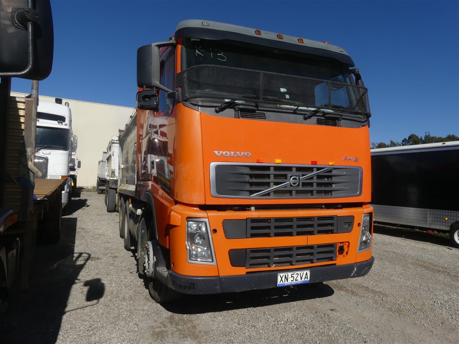 Volvo FMX 460 6×6 rigid Day cab with tipper body '2009–13