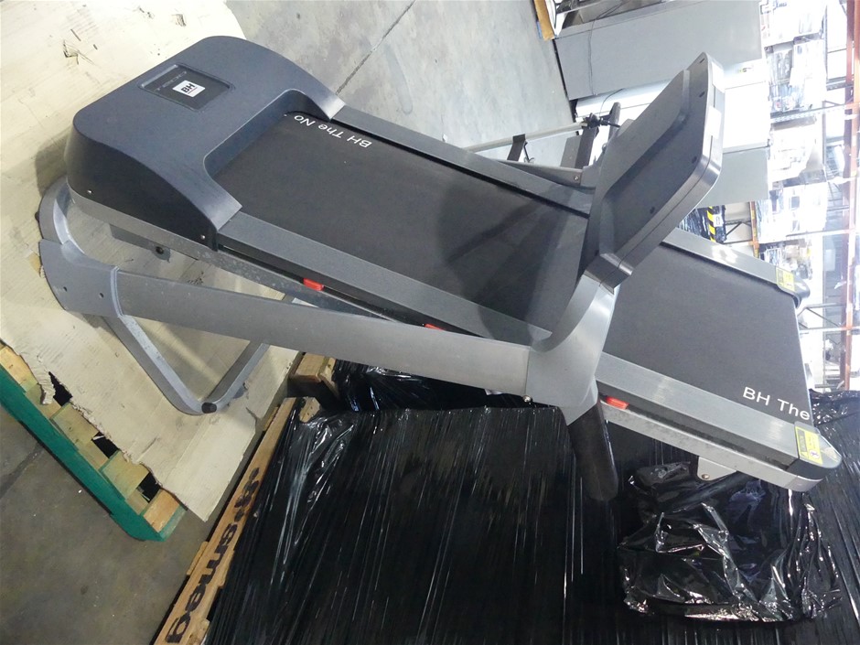 BH FITNESS BT6443 T200 TREADMILL Auction 0061 2536323