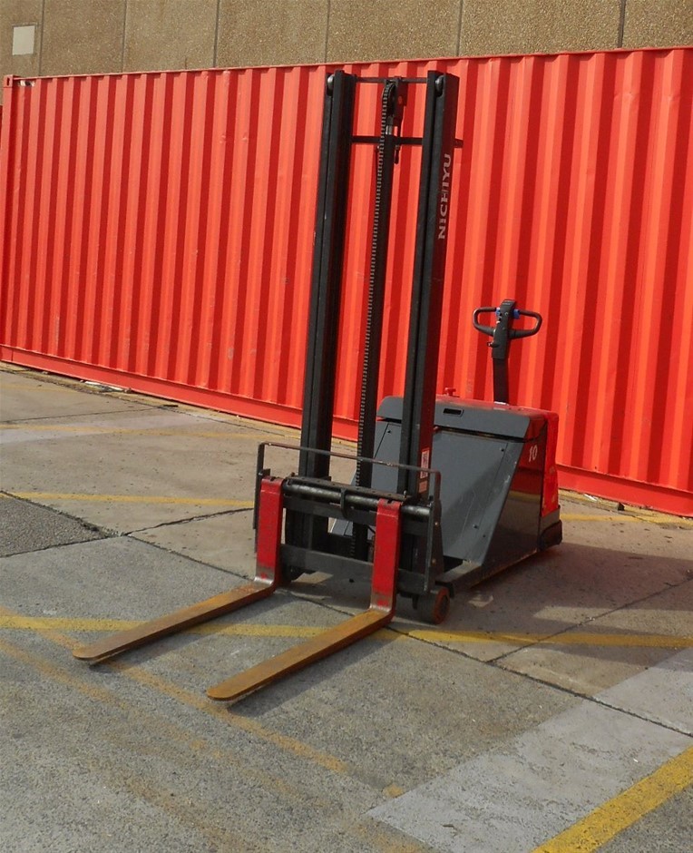 2015 Nichiyu FBD10-70 Electric Walkie Stacker Auction (0001-5045339 ...