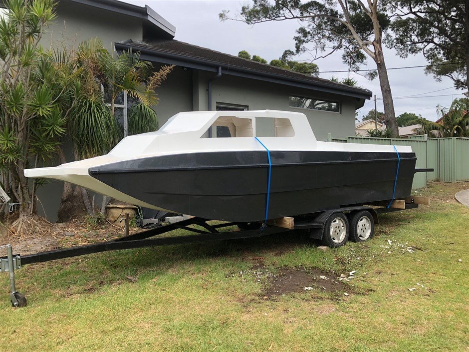 TRIHULL CUSTOM 24.5FT CRUISER Auction (0001-10080503) | Grays Australia