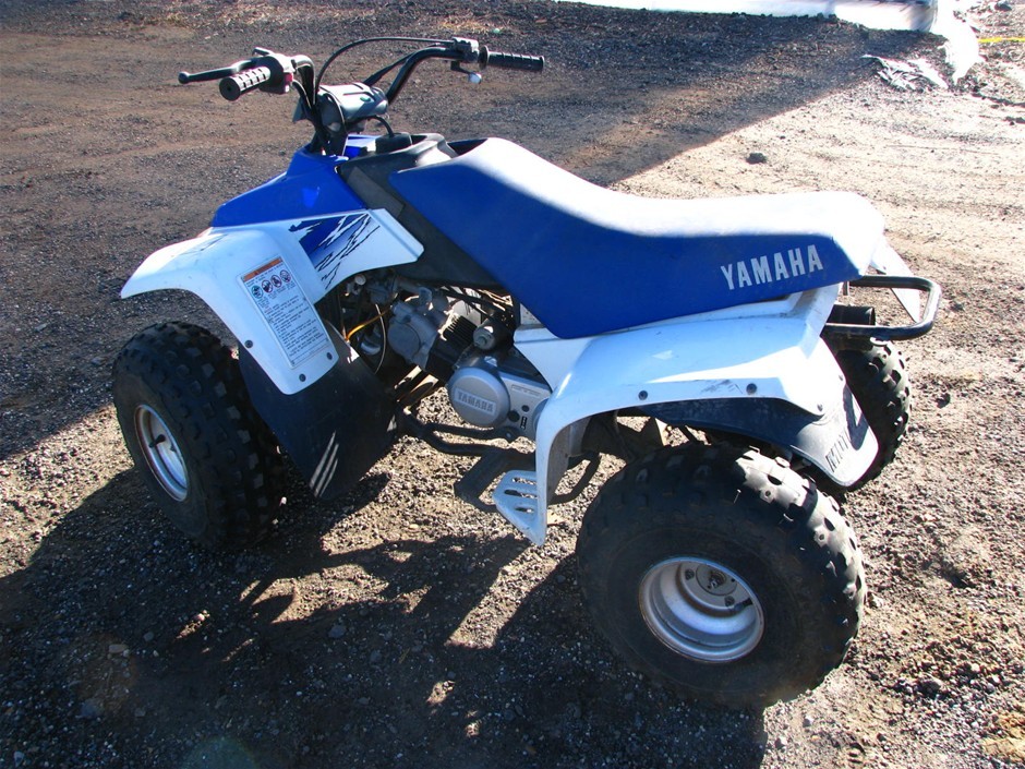  Quad  Bike Yamaha  Moto  4  80  cc 3 speed 4  stroke Features 