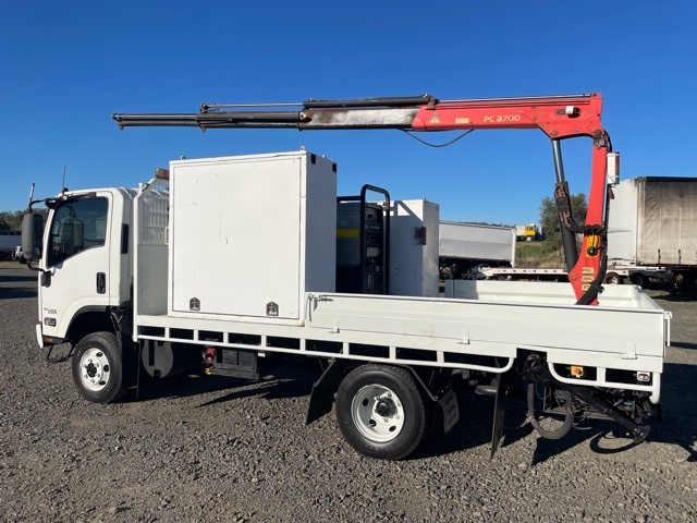 16 Isuzu Nps 75 155 4 X 4 Service Truck Auction 0001 Grays Australia