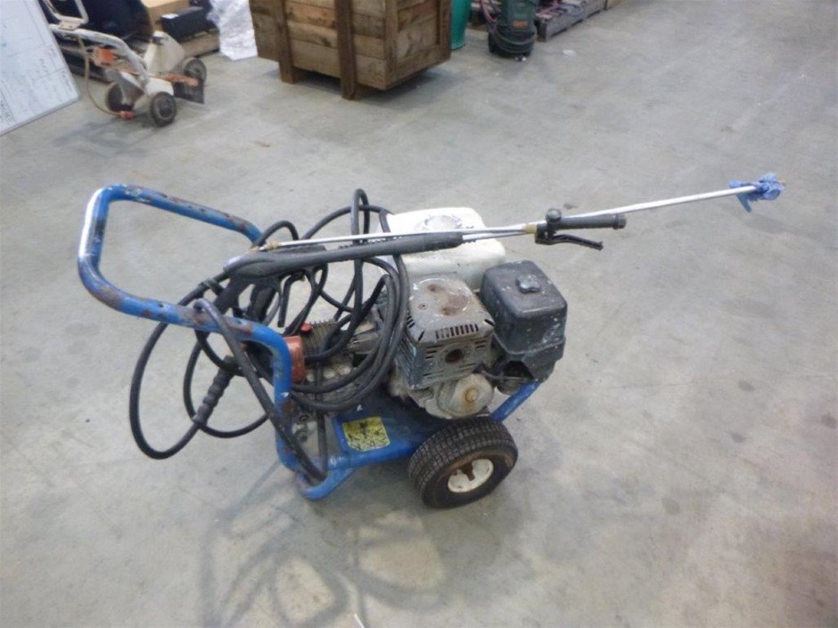 Pressure Masters Petrol Driven High Pressure Cleaner & Hand Pieces & Hoses