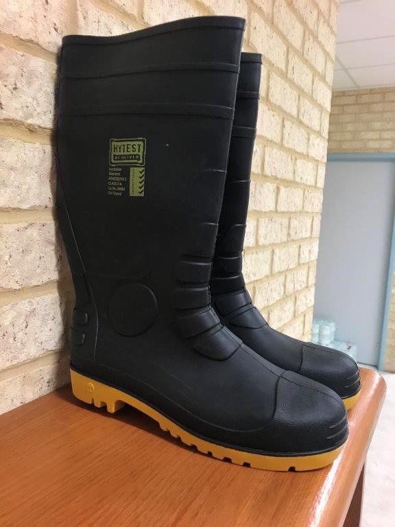 Oliver, Hytest Boot, Black, Auction (00089027091) Grays Australia
