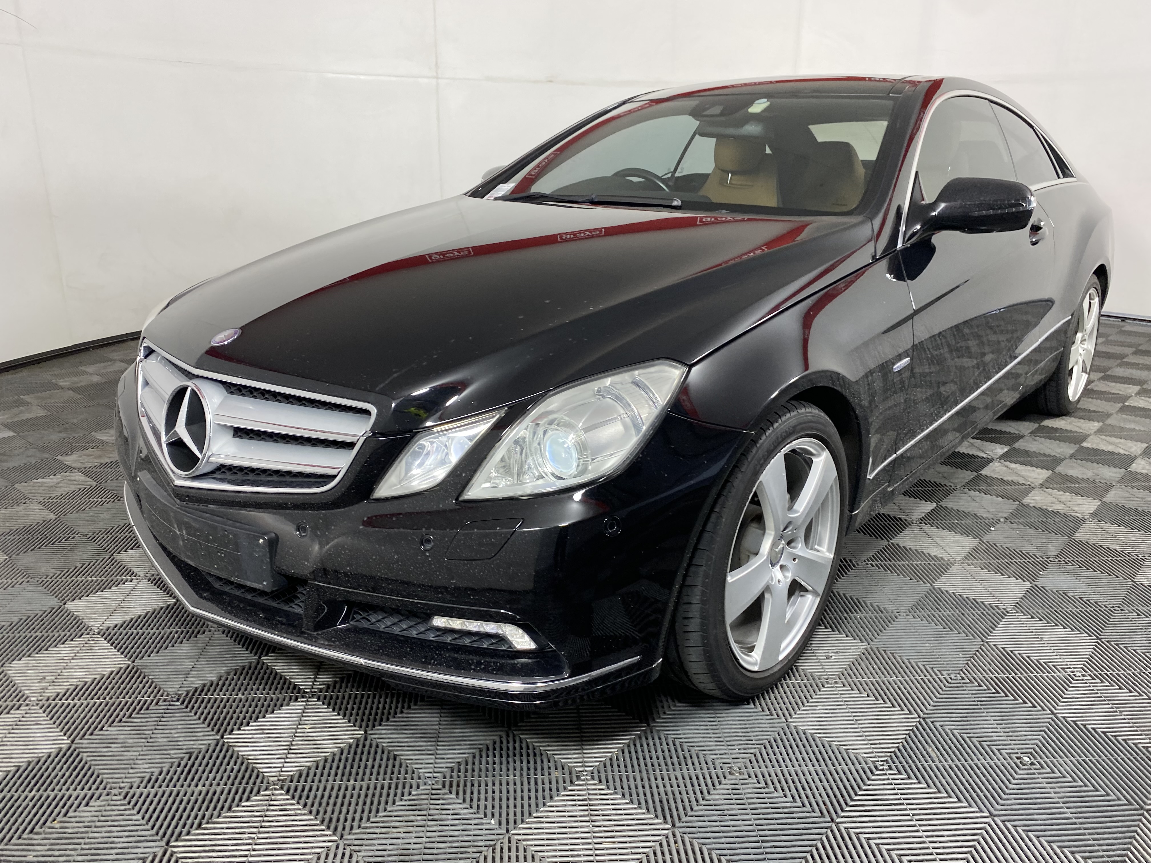 2009 Mercedes Benz E-CLASS E250 CGI ELEGANCE C207 Automatic Coupe ...