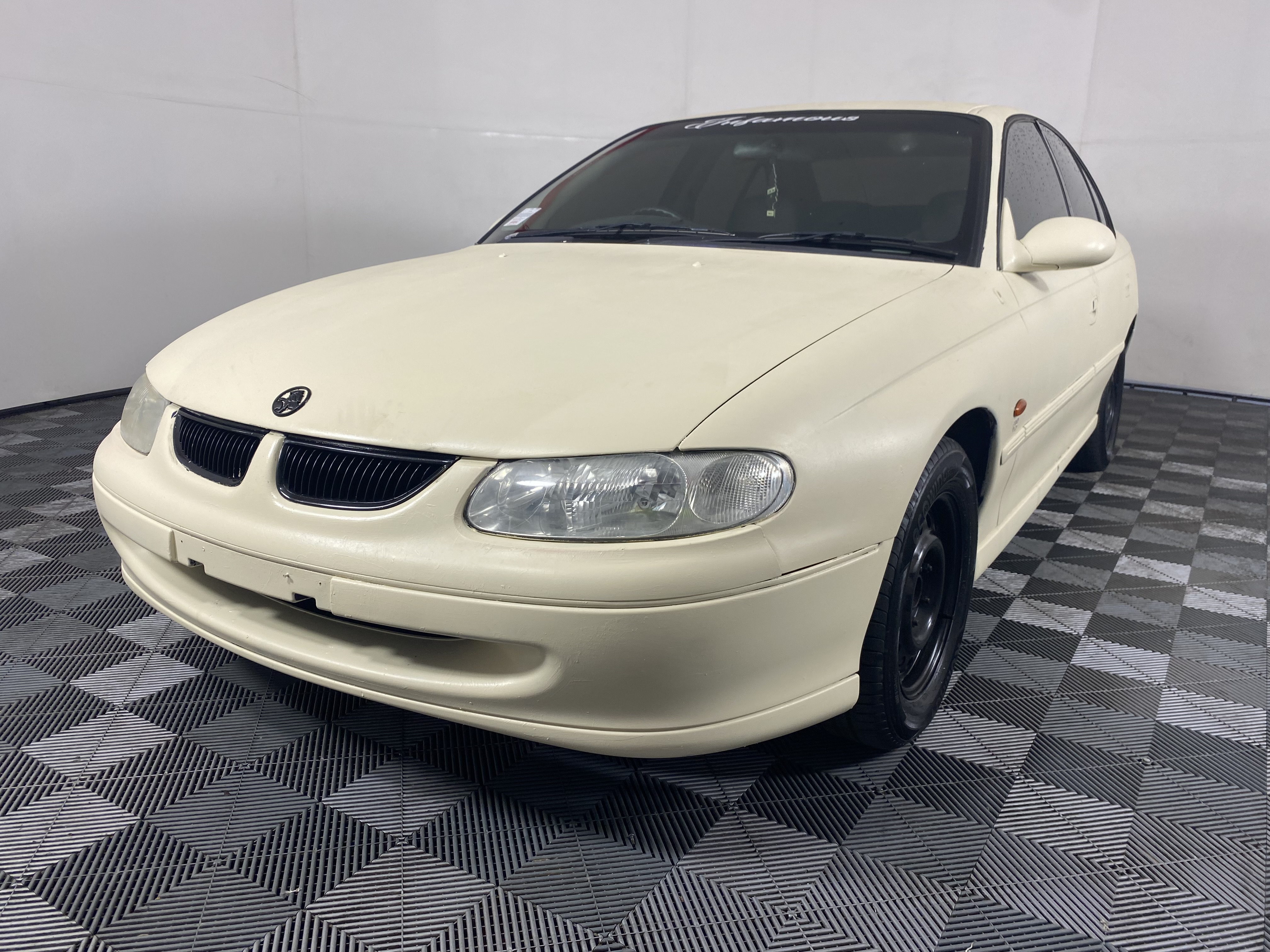 1998 Holden Commodore Acclaim VT Automatic Sedan 161,825 Kms