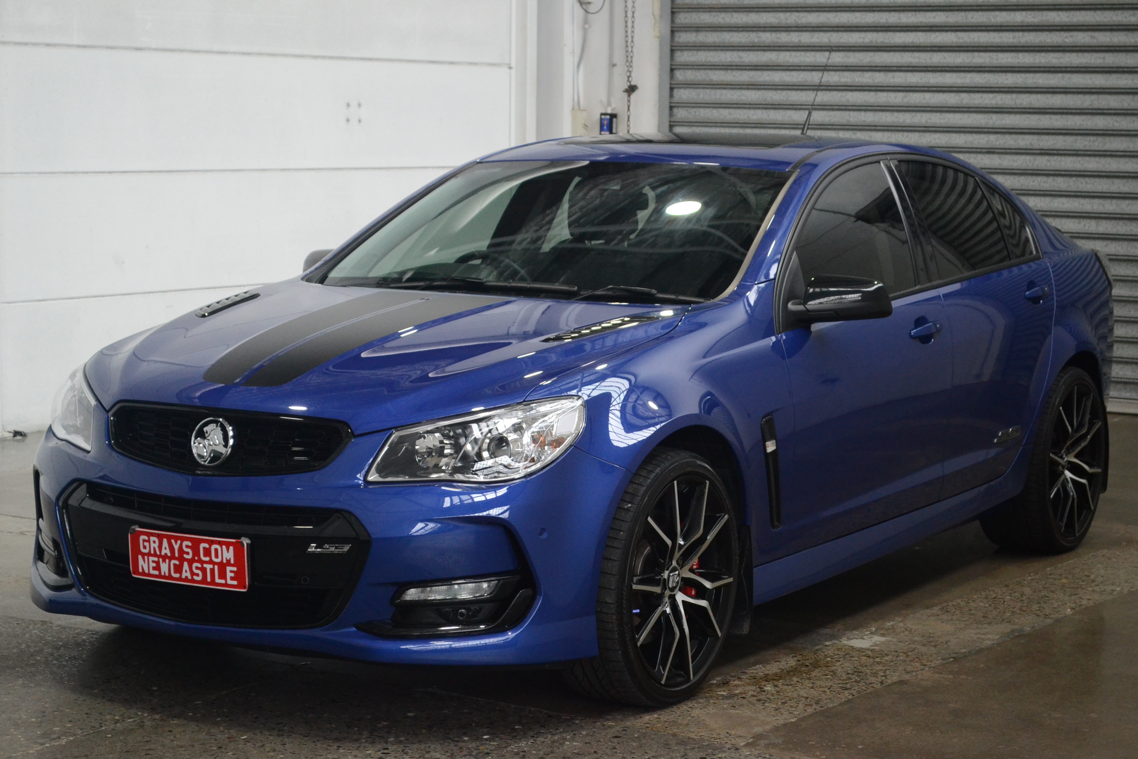 2017 Holden Commodore 407 Walkinshaw SSV Redline VF II Manual Sedan ...