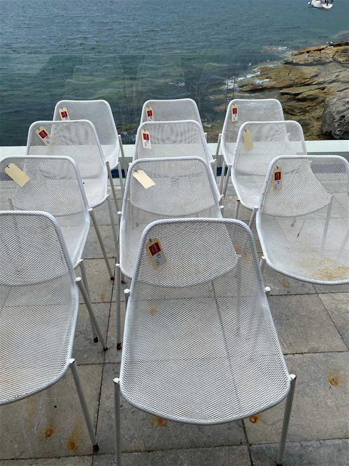11 x Metal White Mesh Outdoor Chairs Auction (00875047487) Grays