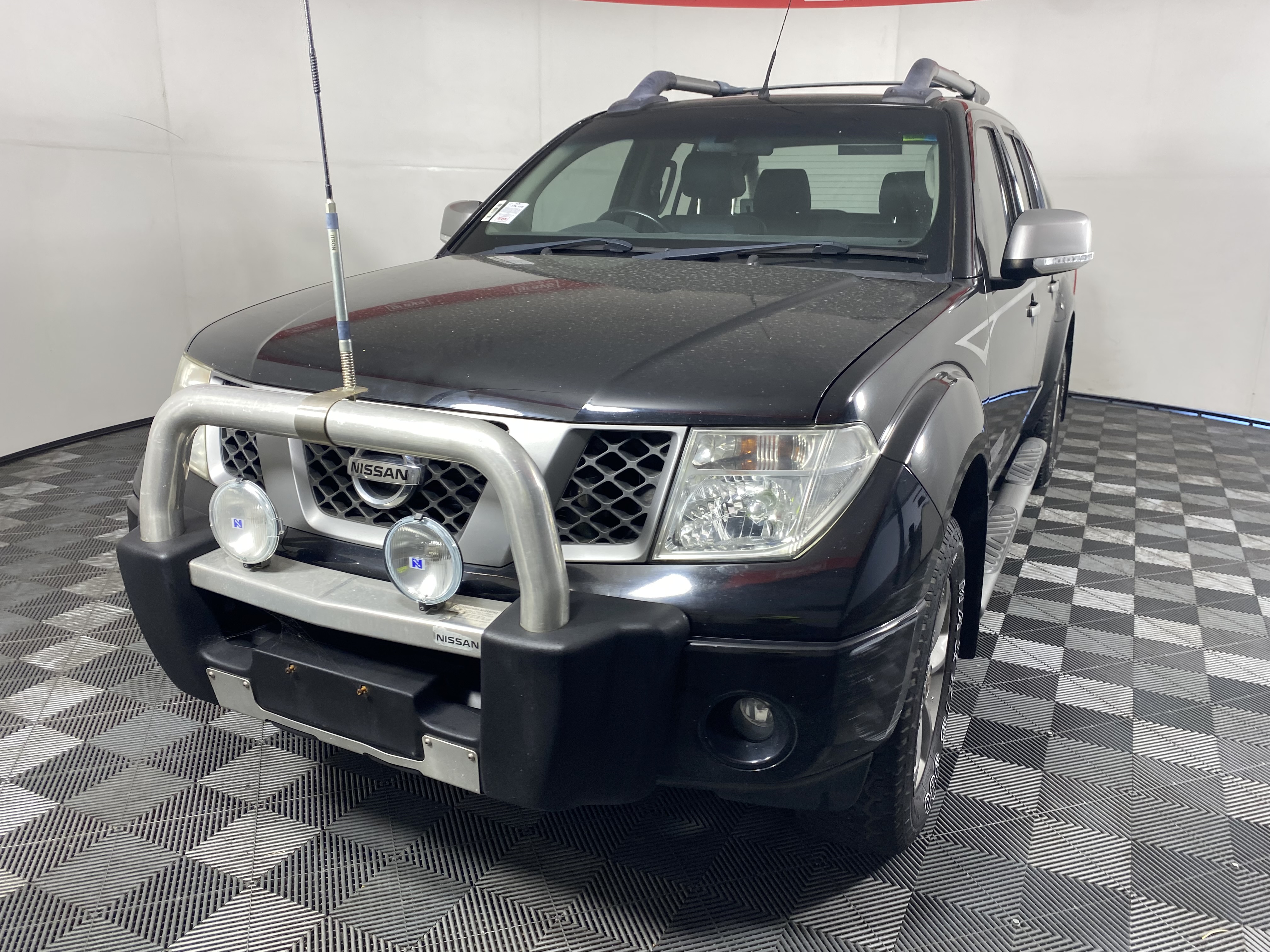 2009 Nissan Navara ST-X 4X4 DOUBLE CAB D40 Turbo Diesel Manual Dual Cab ...