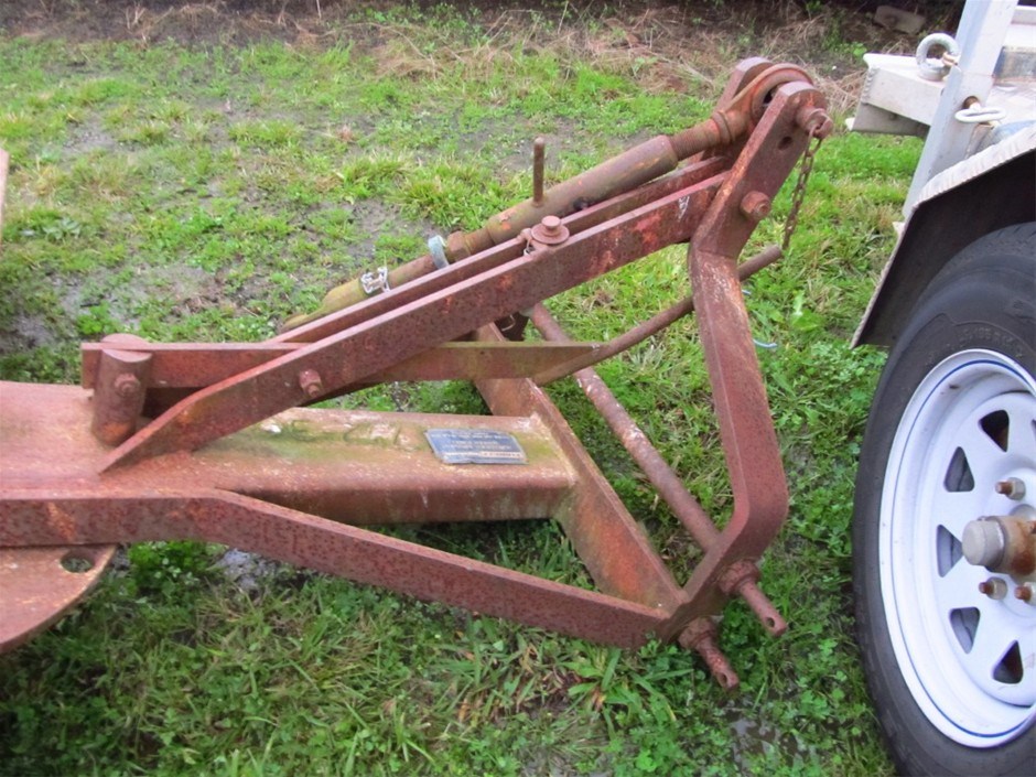 Grader Blade Attachment For Tractor Jarrett Implements Auction 0094