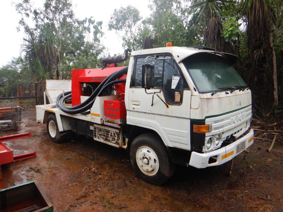 1986 Toyota Dyna Concrete Pump Truck Auction (0001-8015524) | Grays ...