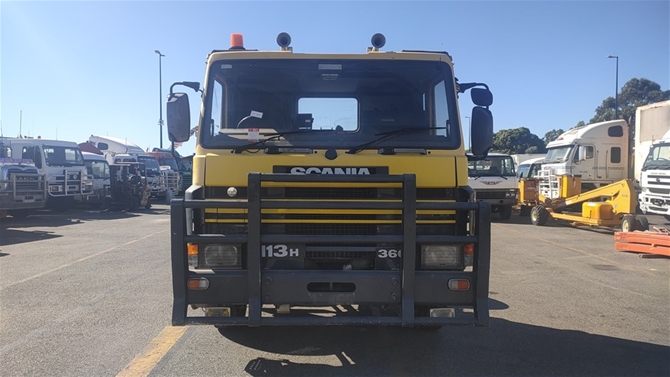 Unreserved 1993 Scania 113H Twin Steer 8 x 4 Truck with 122,089kms