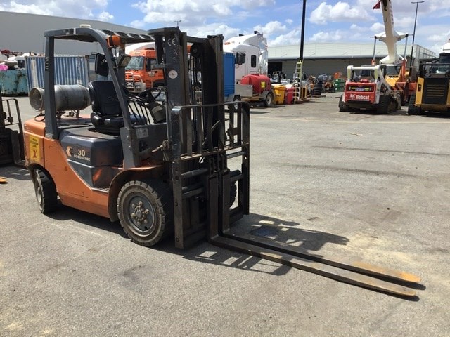 Goodsense FY30 Counterbalance Container Mast 3T LPG Forklift Auction ...