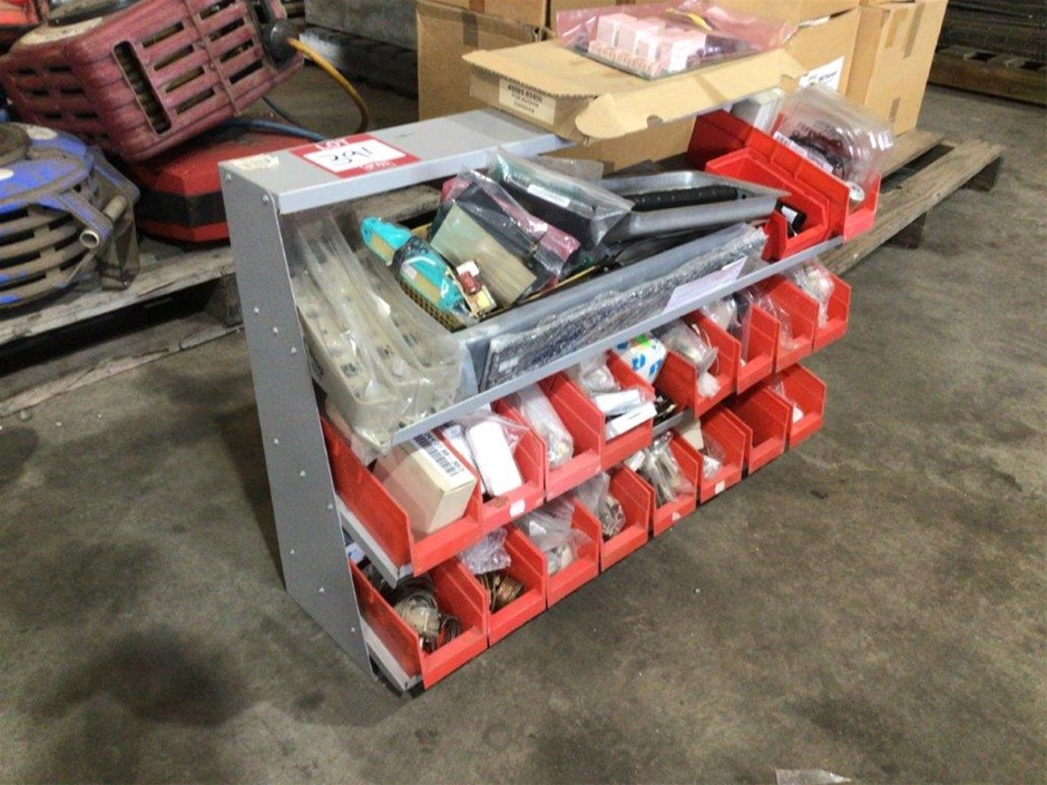 Qty Van / RV Spare Parts / Components Auction (03917037532) Grays