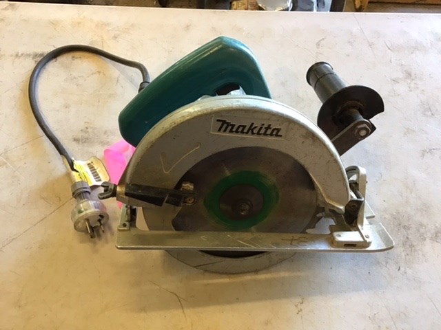 Makita 5740nb circular discount saw