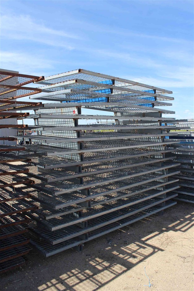 16x Assorted Produce Drying Racks Auction (0044-5048036) | Grays Australia
