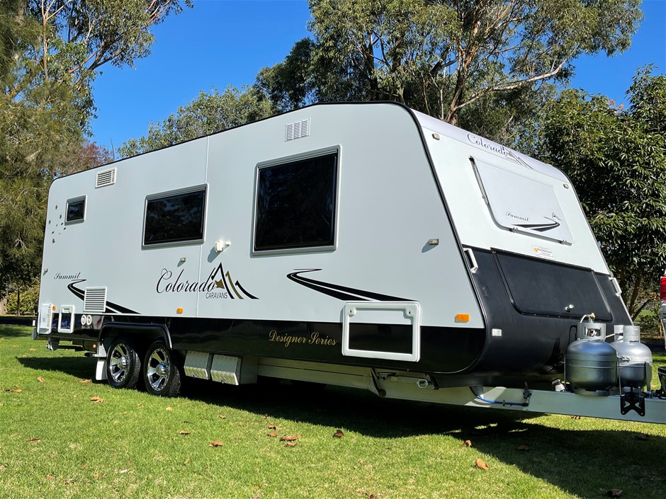 2012 Colorado Summit Designer Caravan (Mount Gambier, SA) Auction (0001