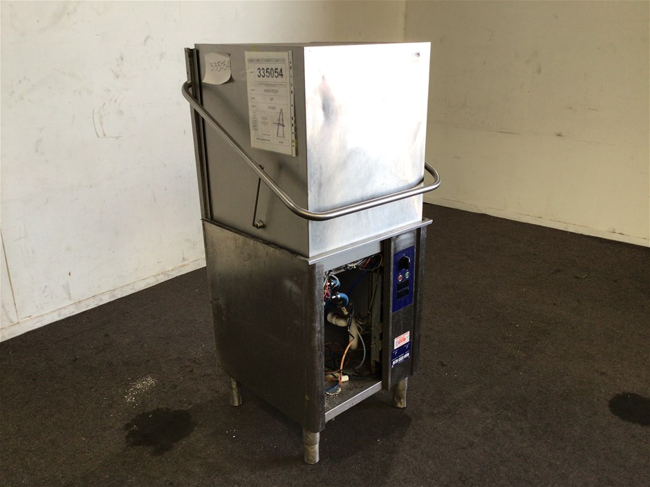 Washtech XP WXP0030 Pass Through Dishwasher Auction (00187039295