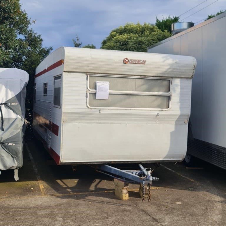 Overdue Storage Approx 19Ft Caravan including Contents Auction (0001