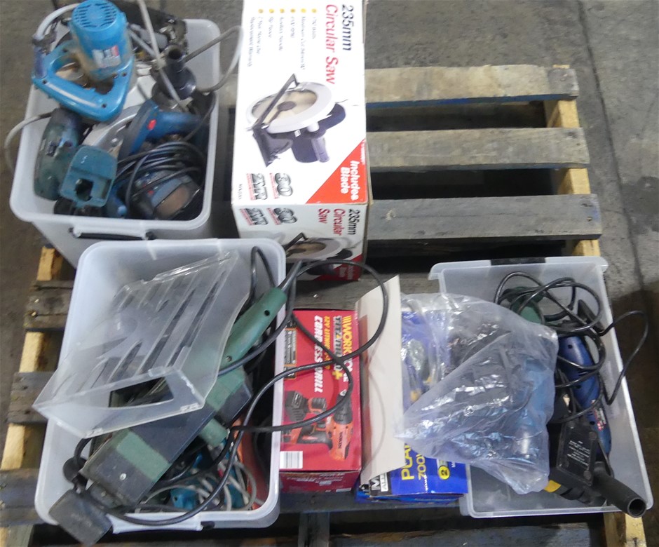 Bulk lot of assorted power tools Auction (00305049156) Grays Australia