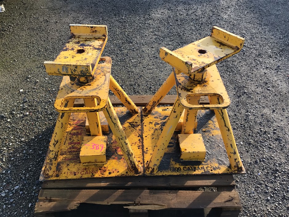 2 x Adjustable Steel Stands Auction (00593021928) Grays Australia